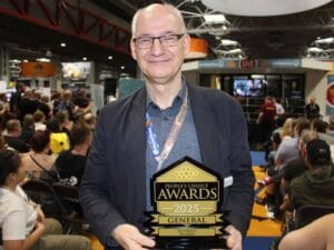 australis wins people's choice award (1)